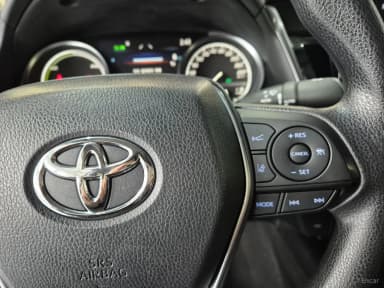 Camry (XV70)