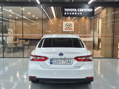 Camry (XV70)