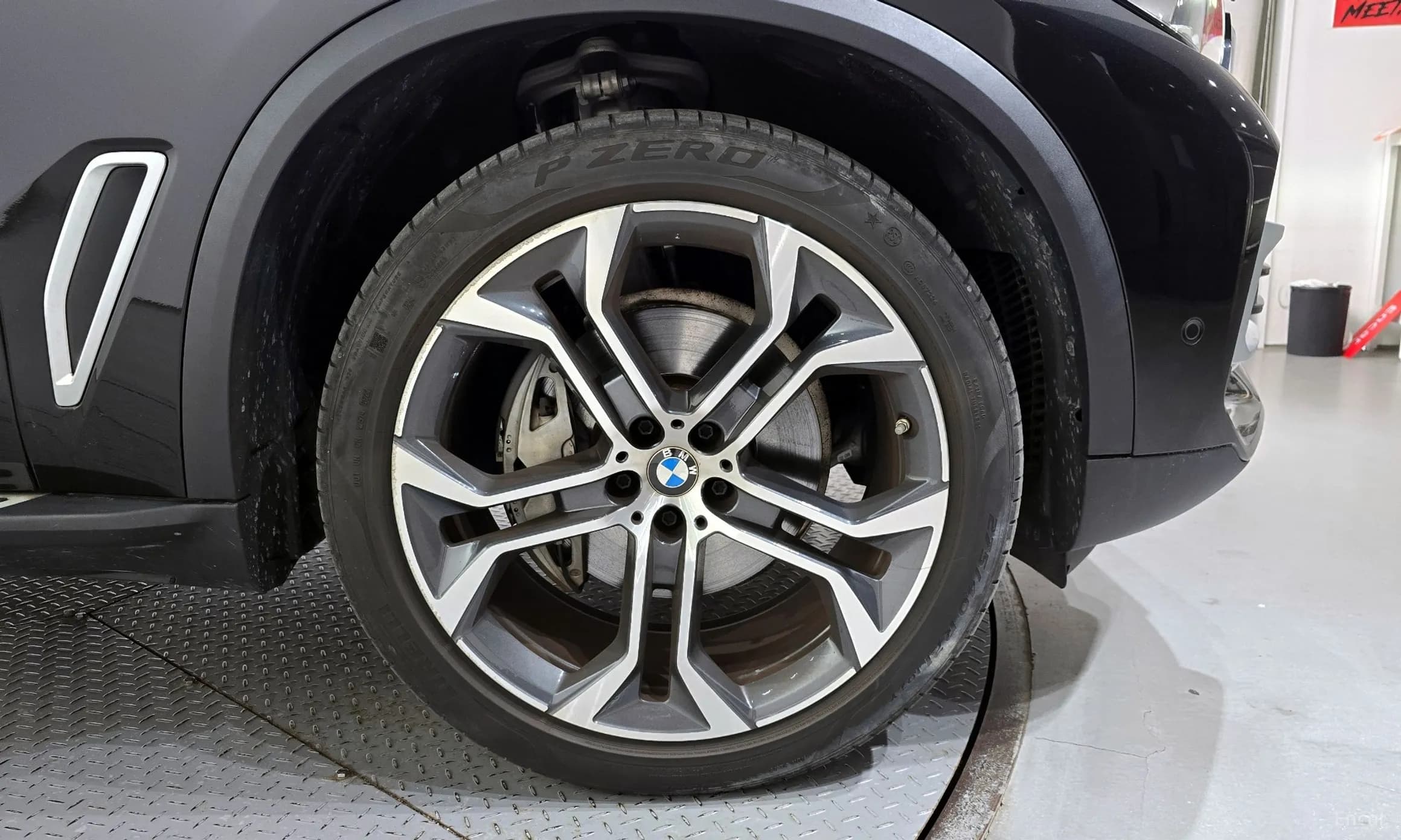 X5 (G05)
