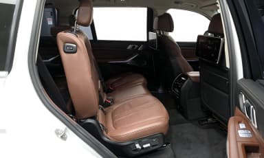 X7 (G07)
