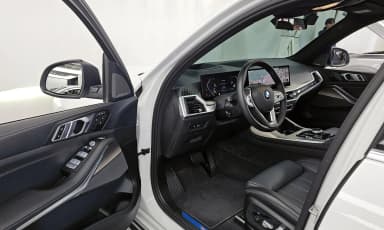 X7 (G07)
