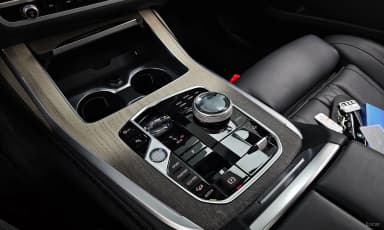 X7 (G07)