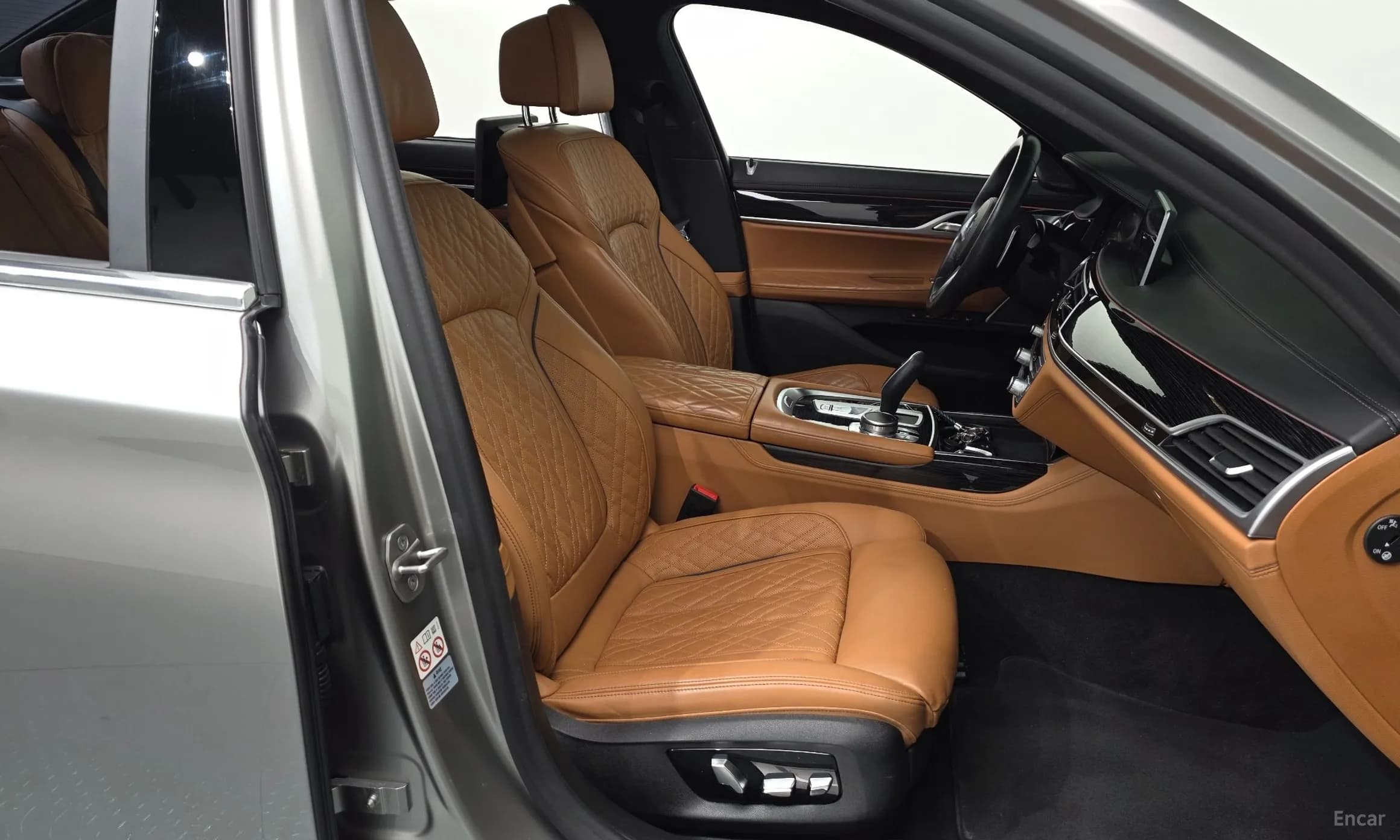 7 Series (G11)