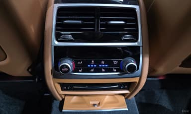 7 Series (G11)