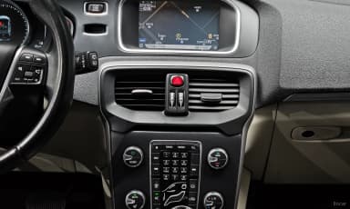 V40