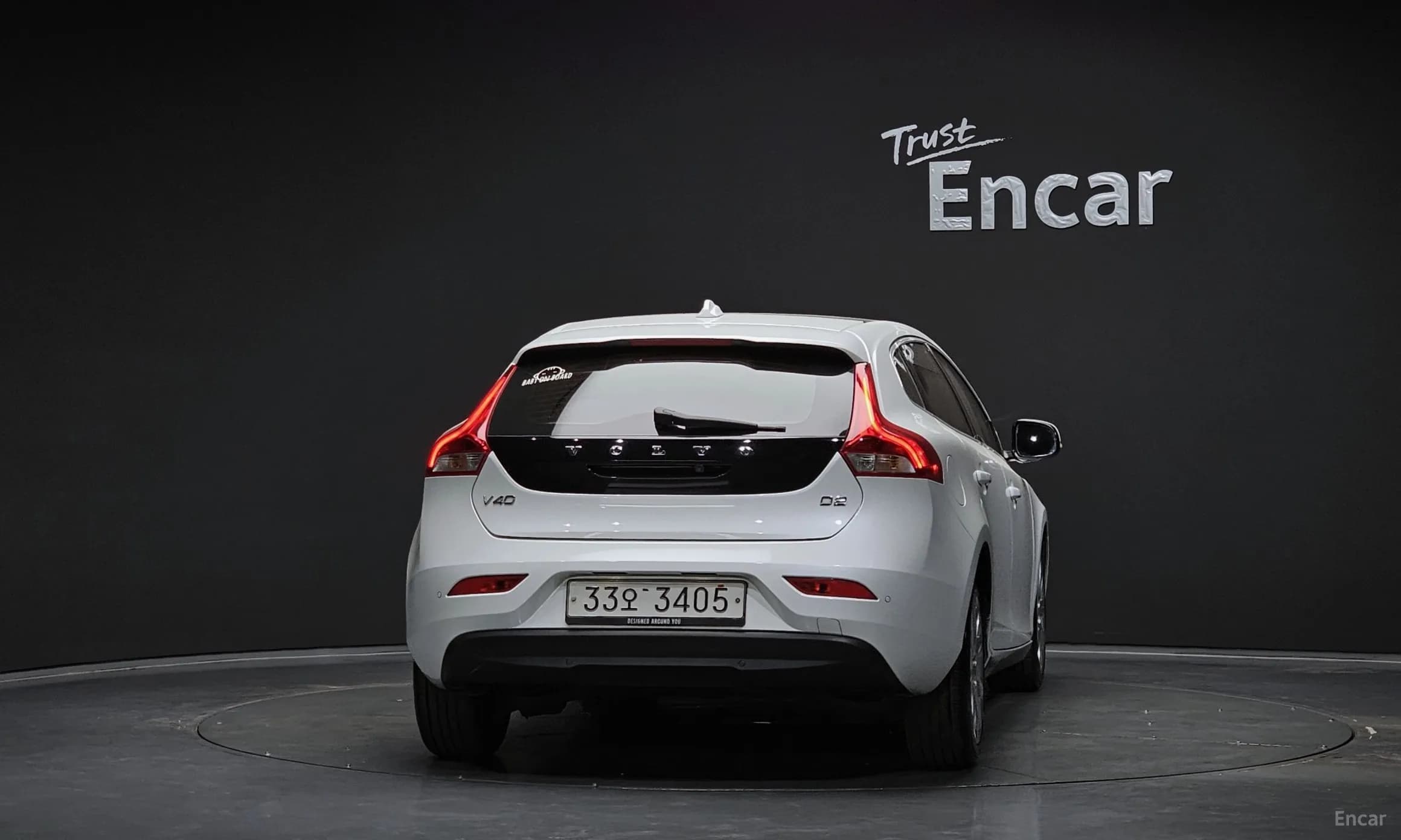 V40