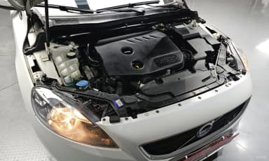V40