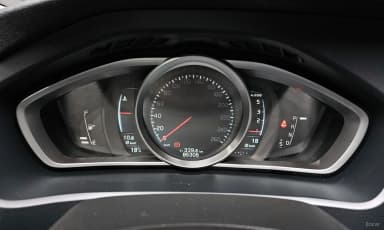 V40