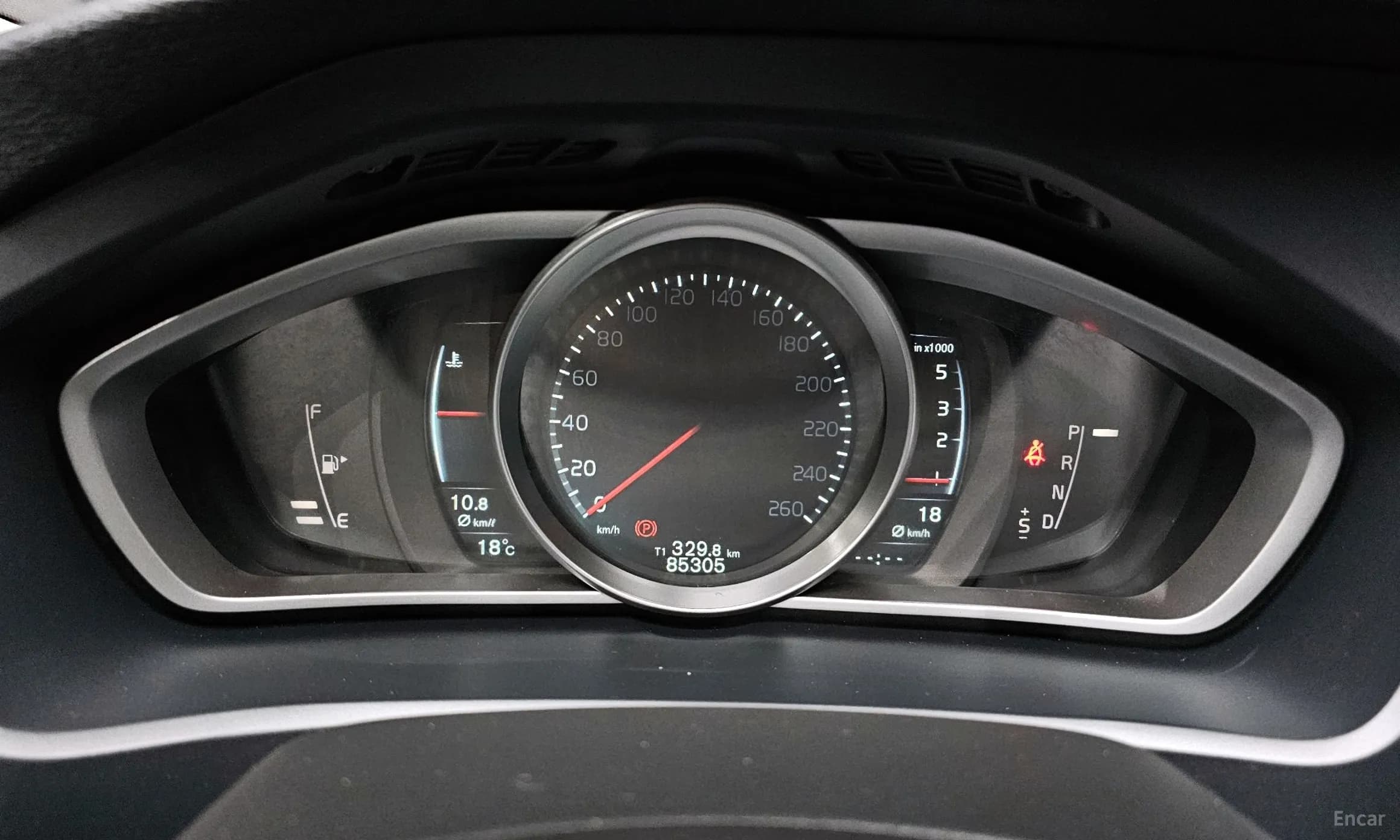 V40