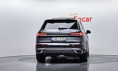 Q7 (4M)