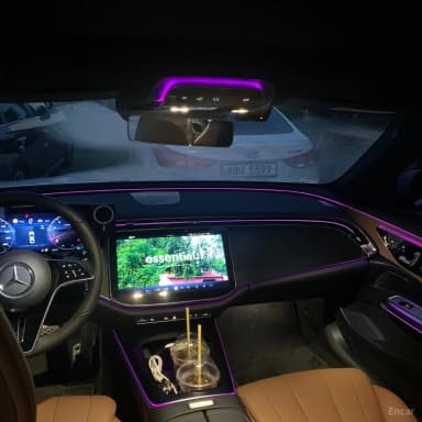 E-Class W214