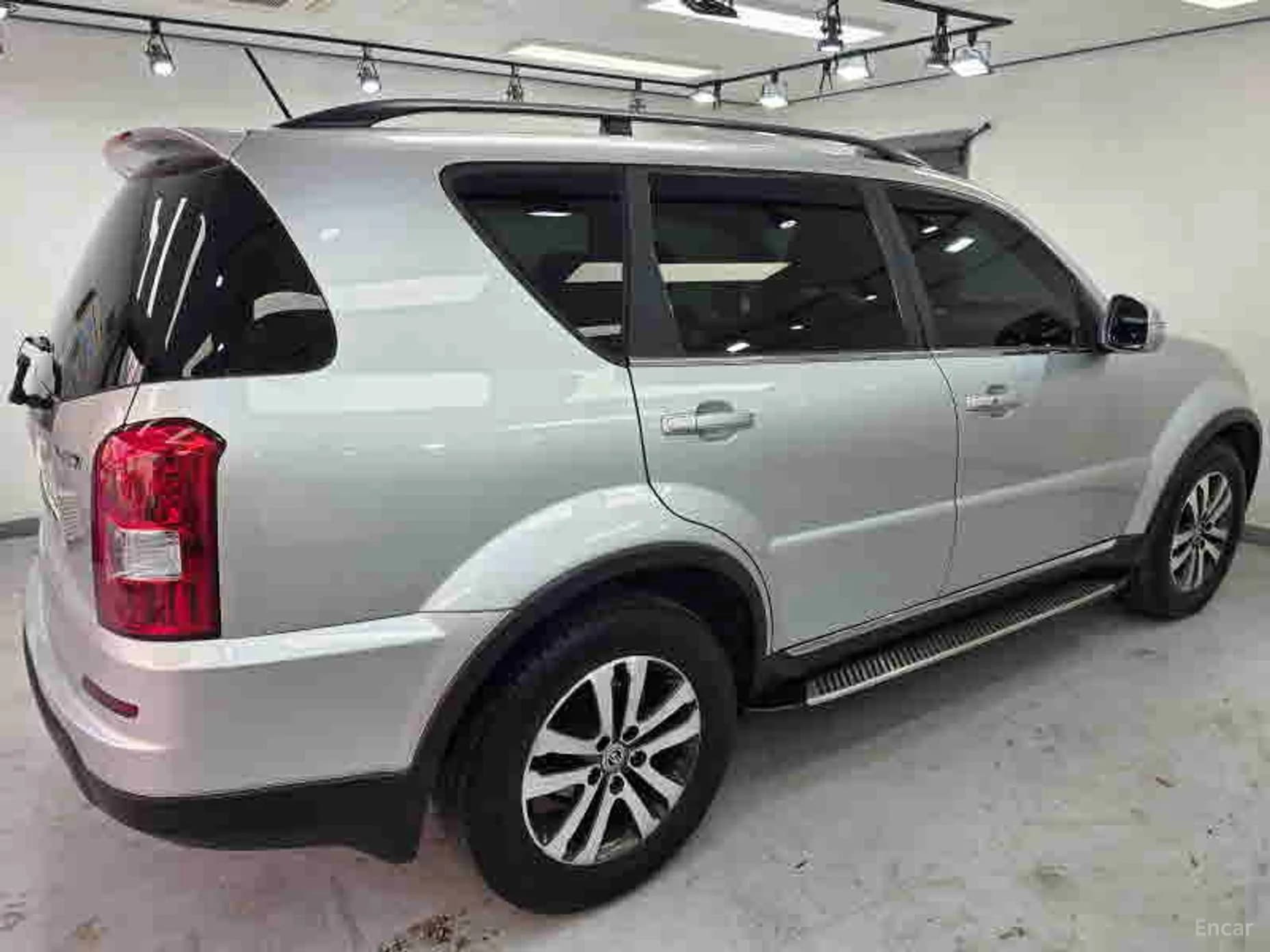 Rexton W