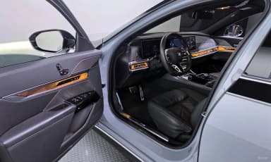 7 Series (G70)