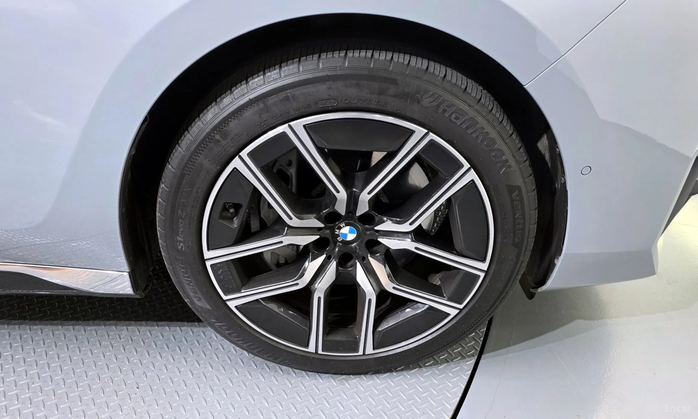 7 Series (G70)