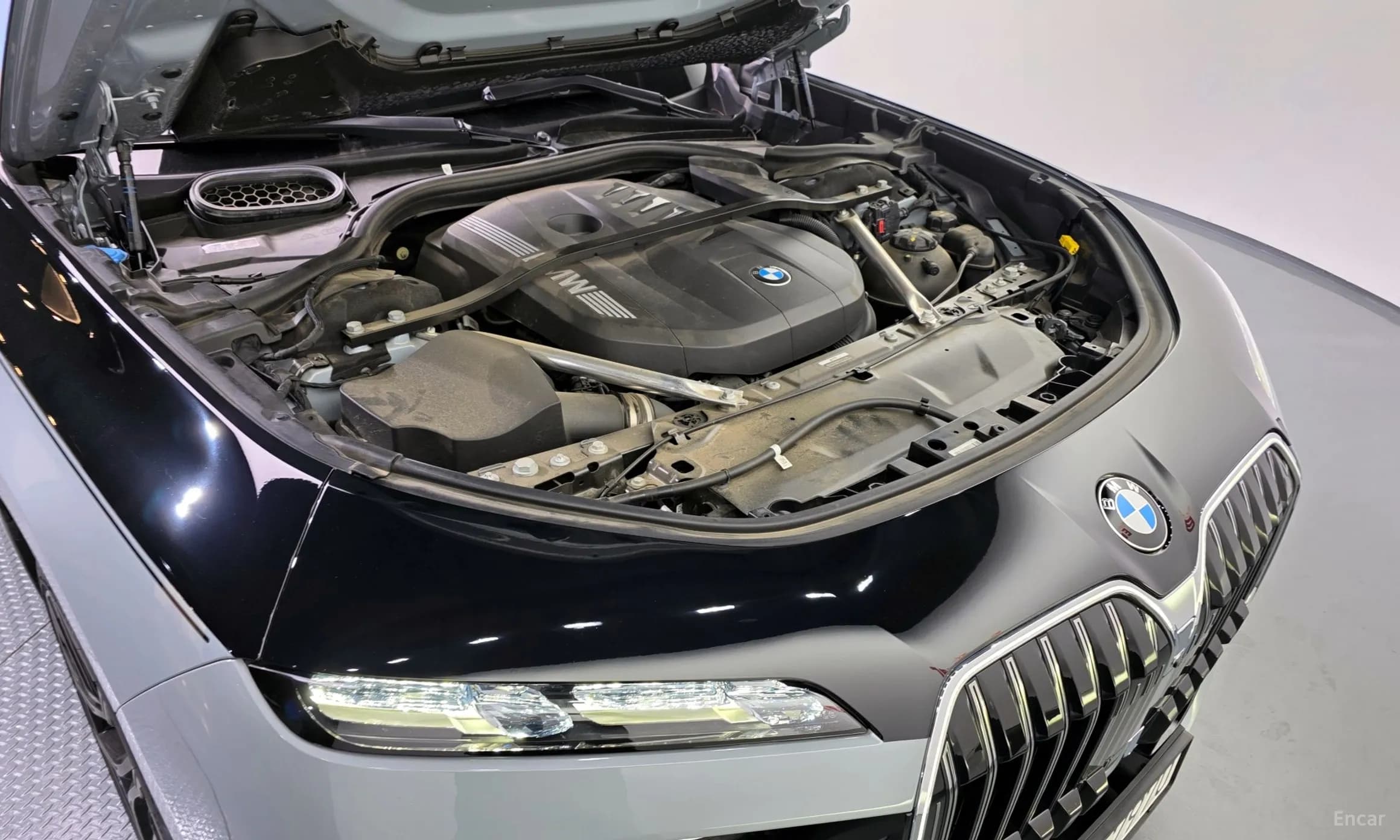 7 Series (G70)