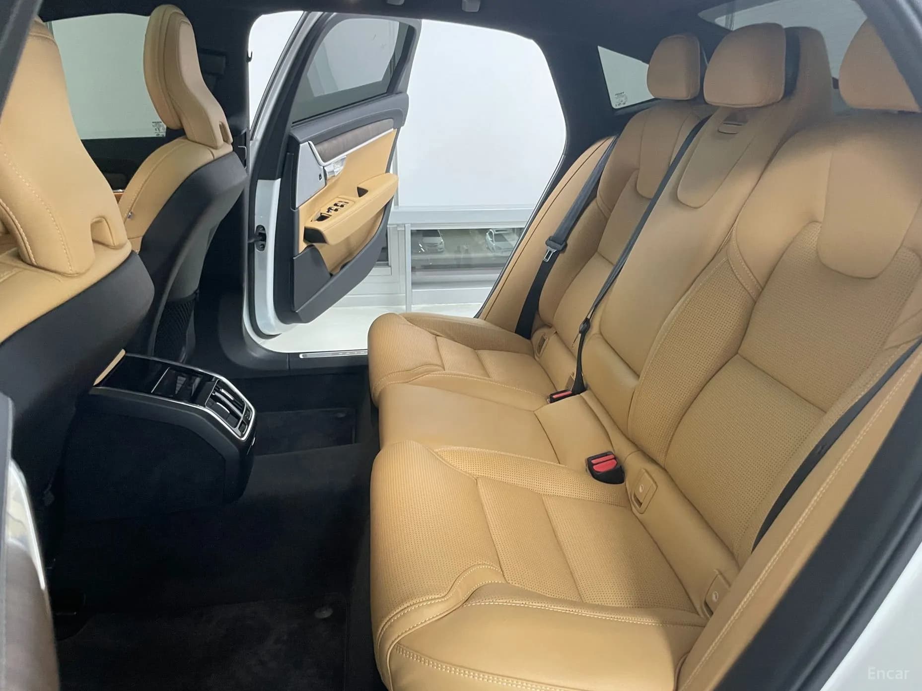 S90