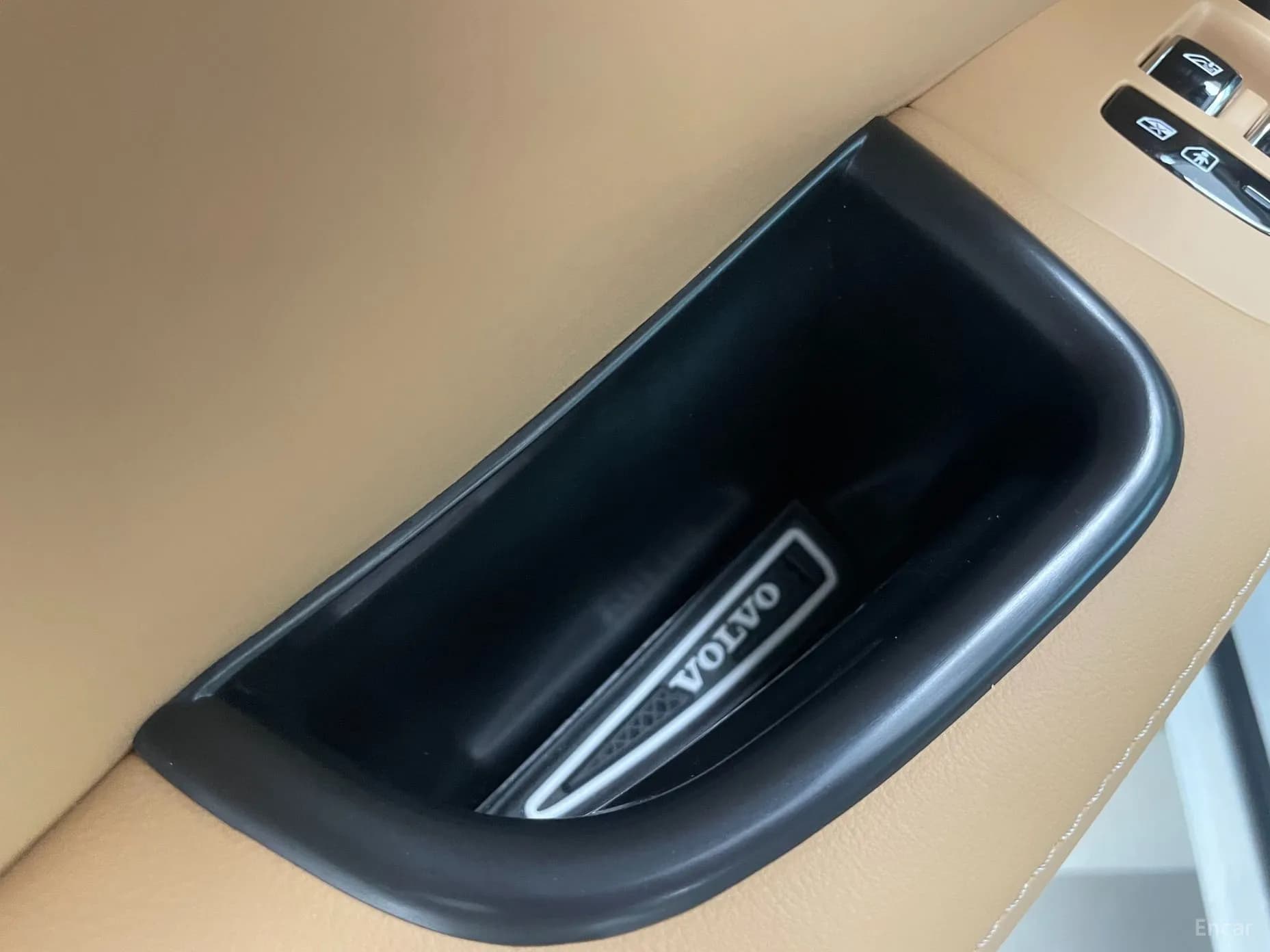 S90