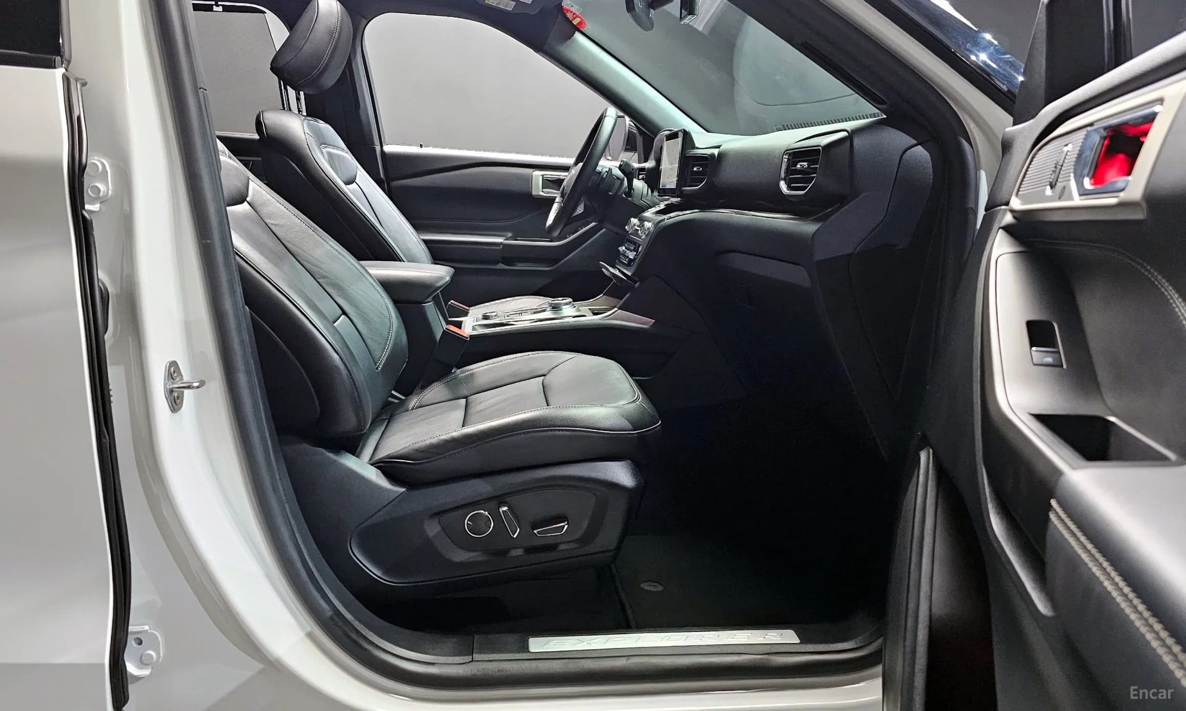 Explorer 6th Generation