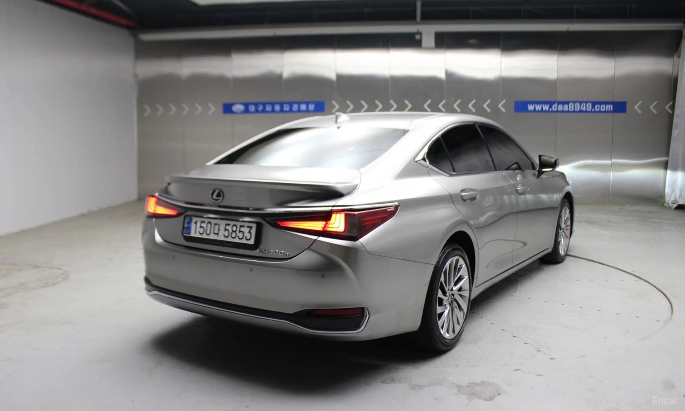 ES300h 7th Generation