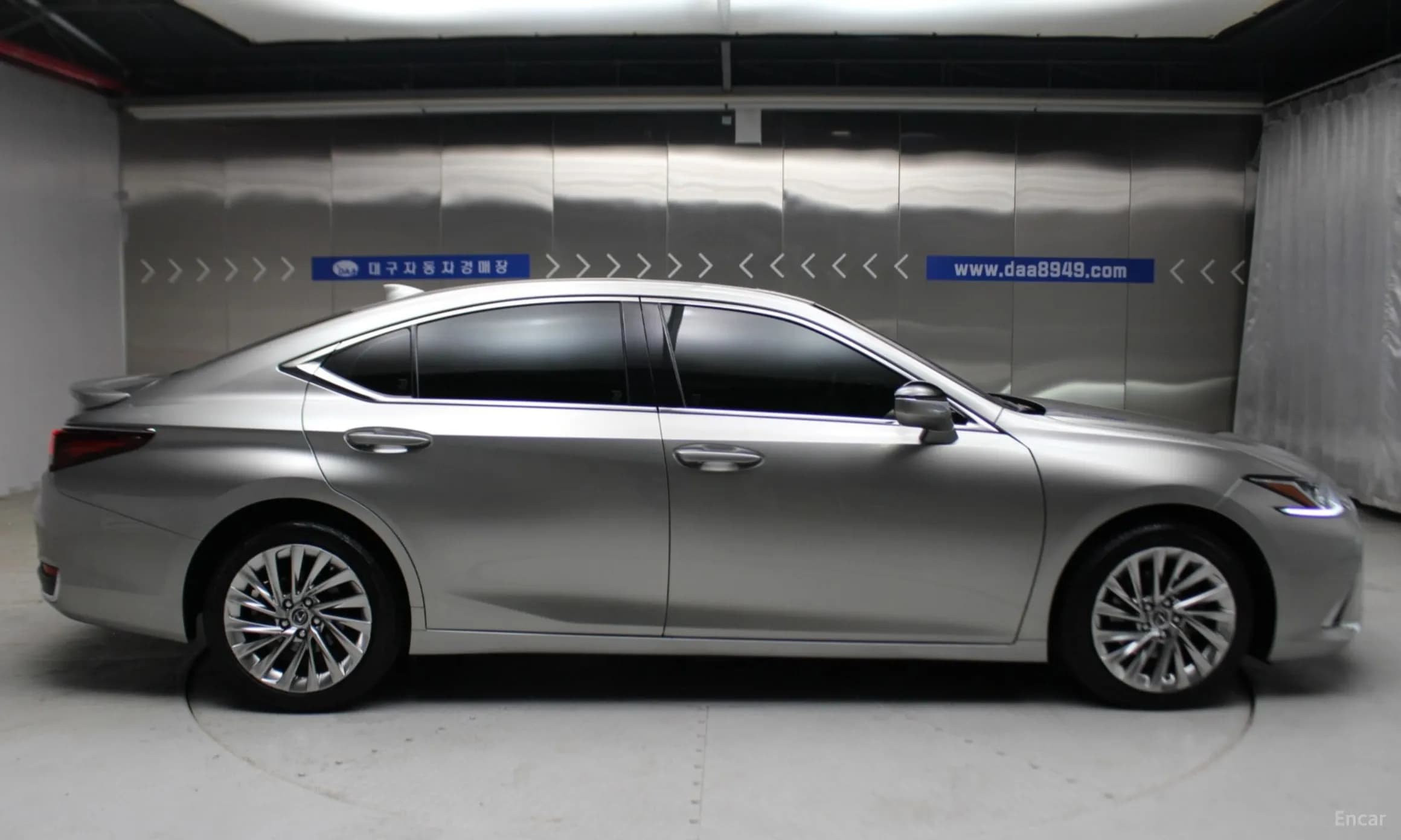 ES300h 7th Generation