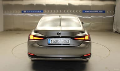 ES300h 7th Generation