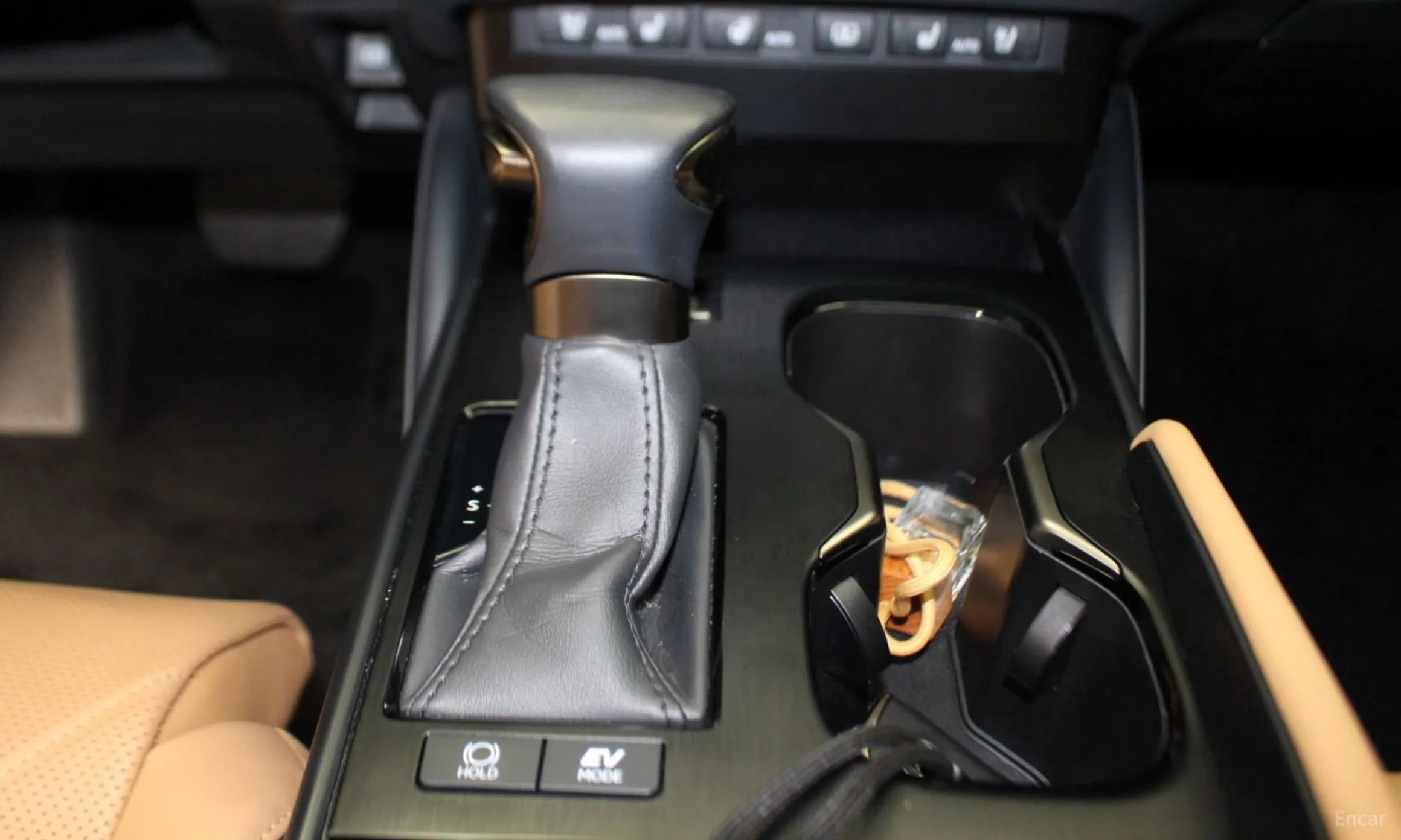 ES300h 7th Generation