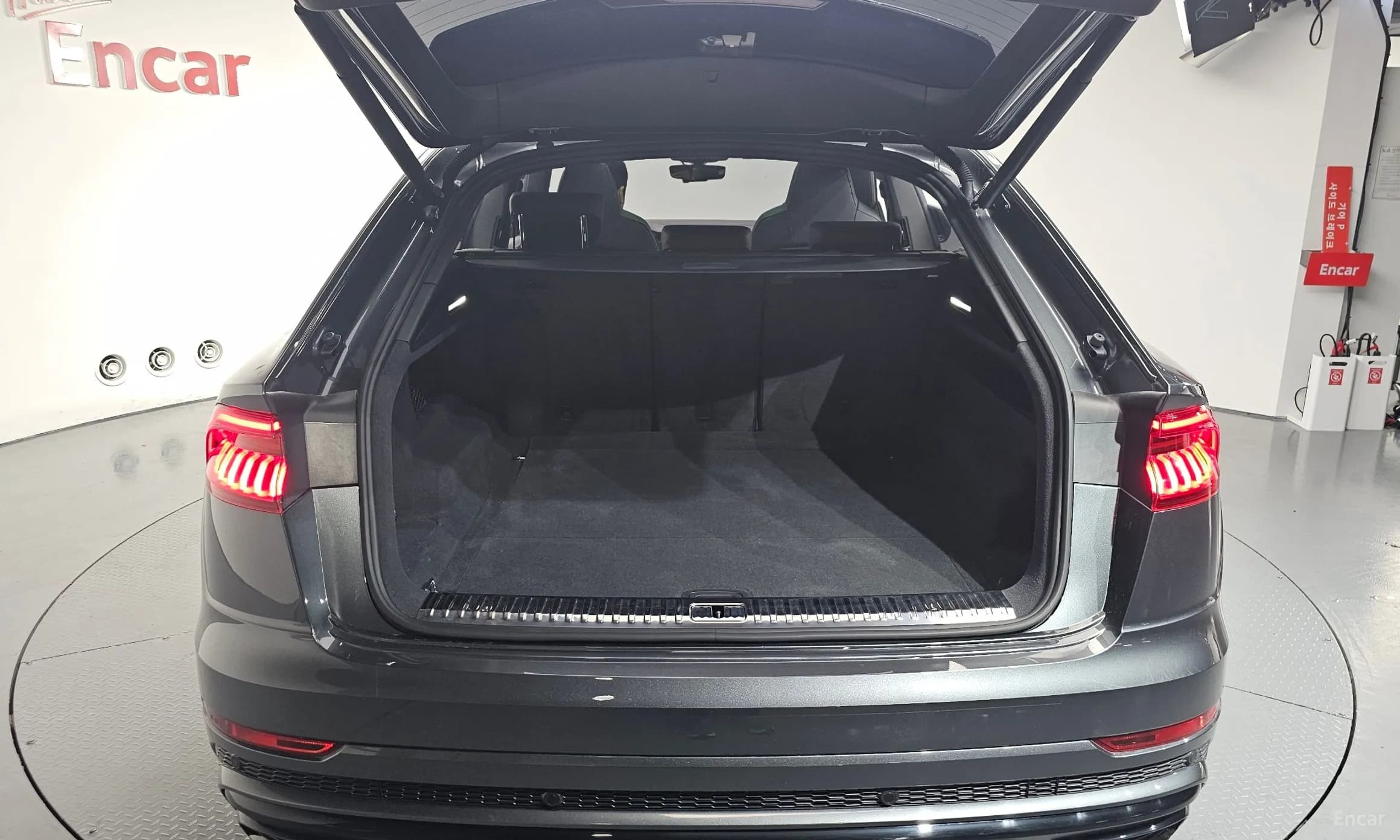 Q8 (4M)
