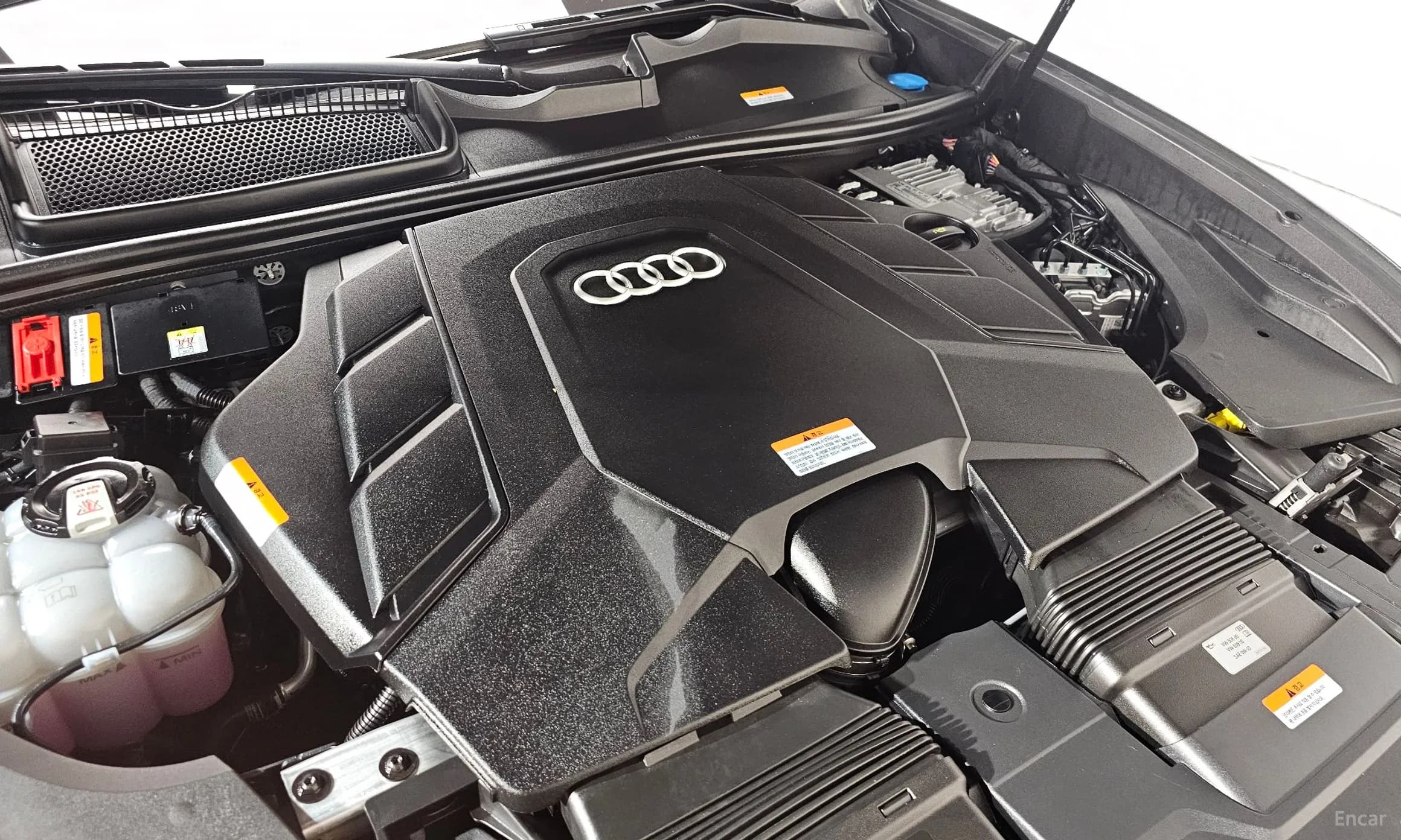 Q8 (4M)