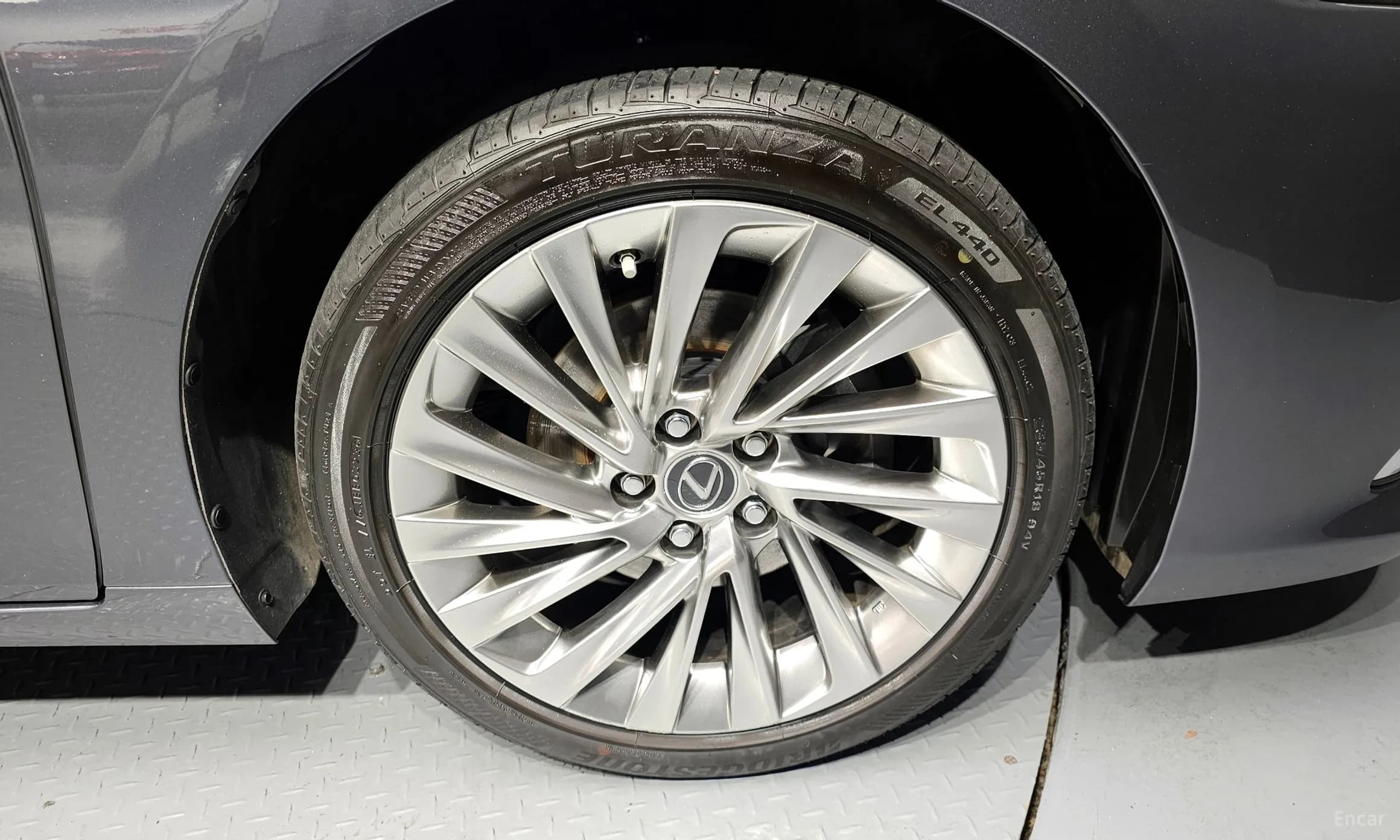 ES300h 7th Generation