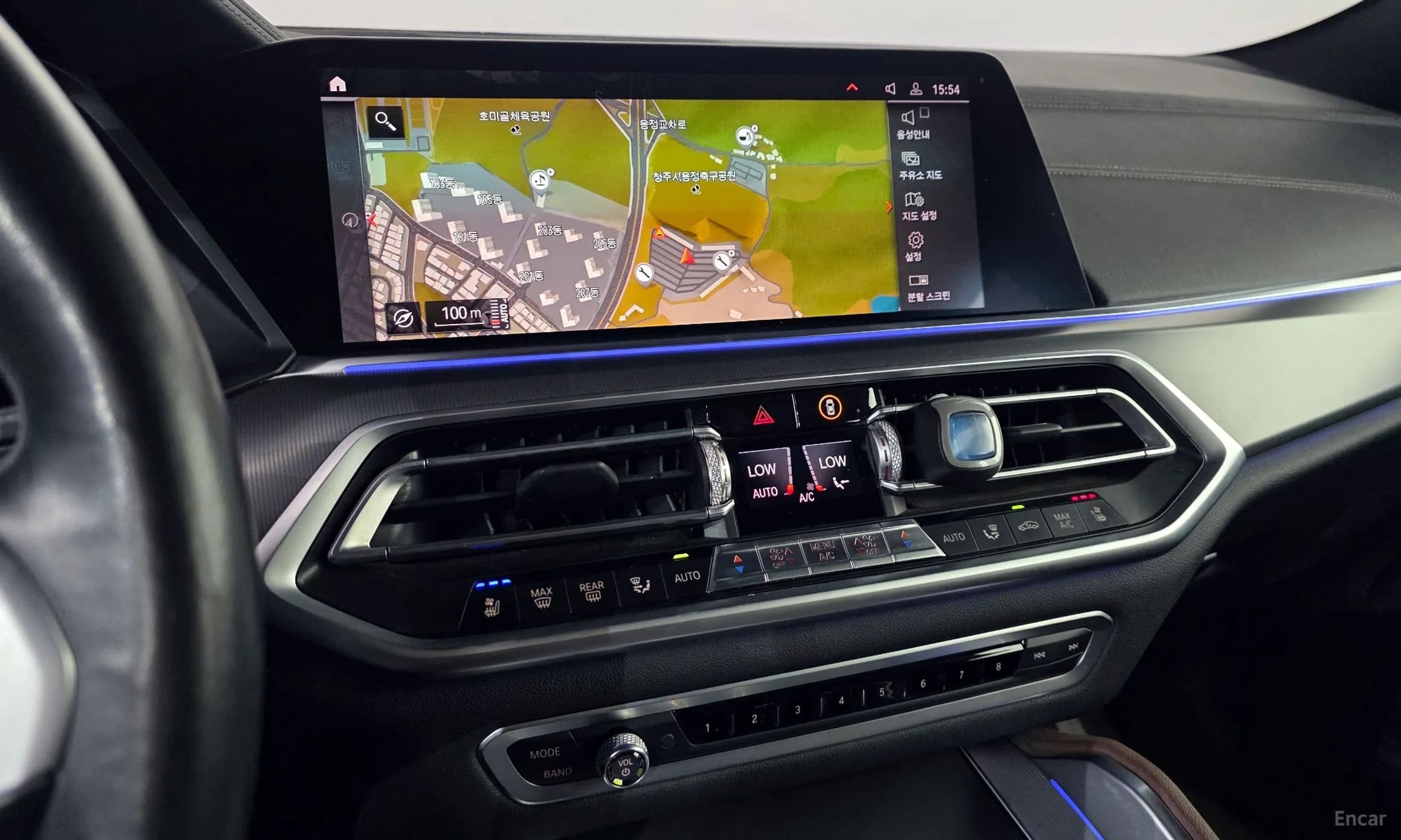 X6 (G06)