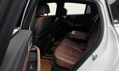 X6 (G06)