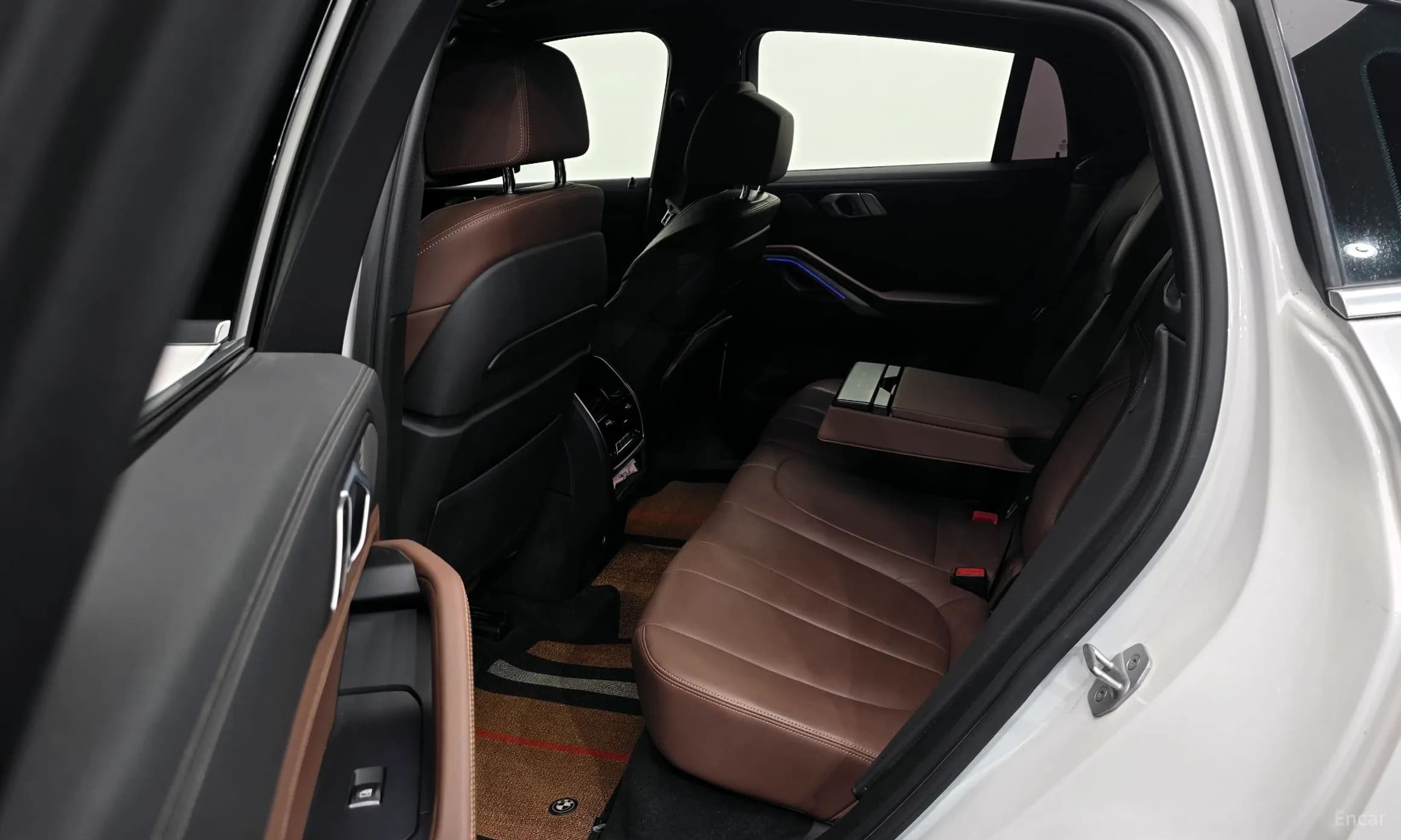 X6 (G06)