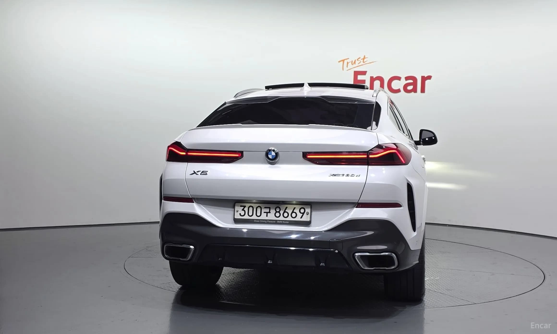 X6 (G06)