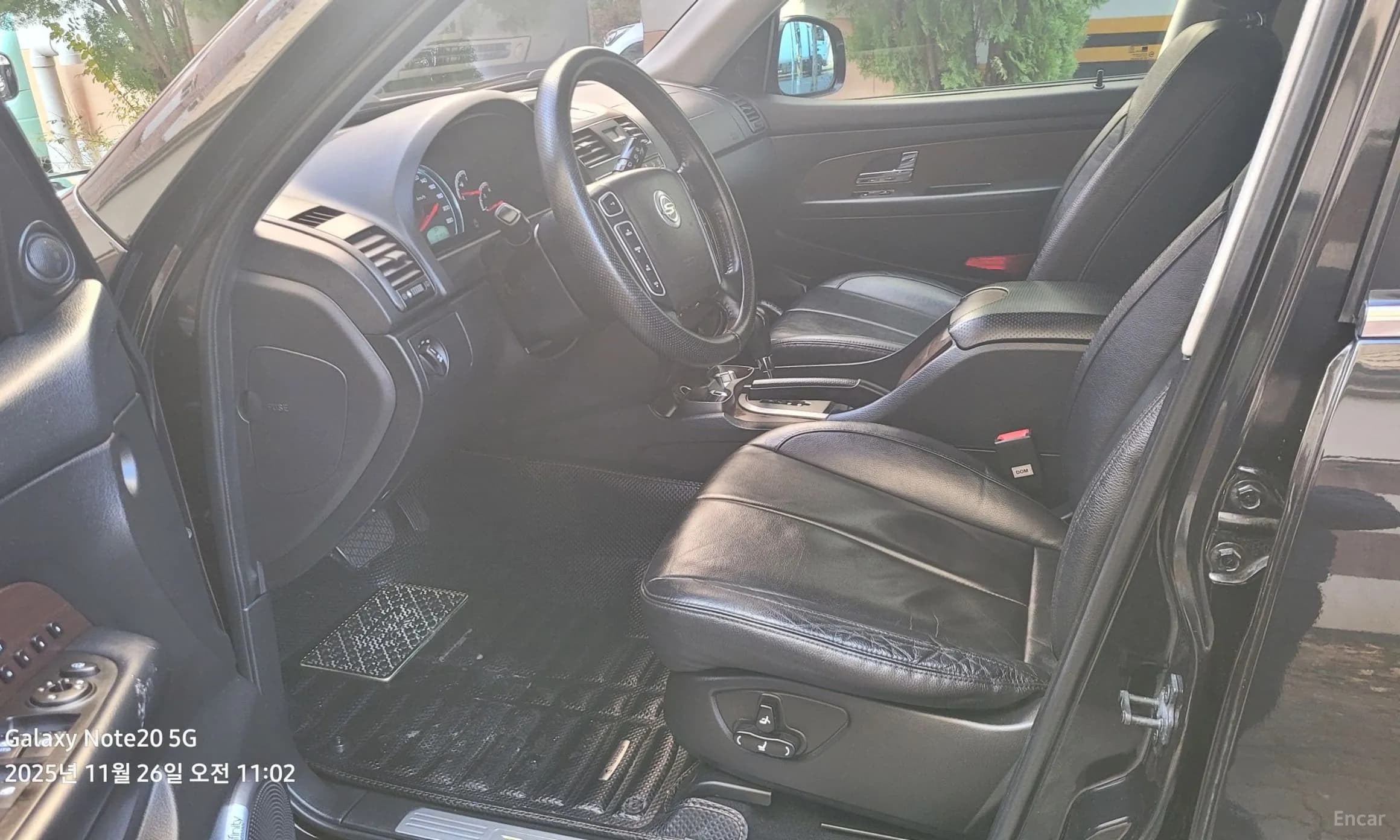 Rexton W