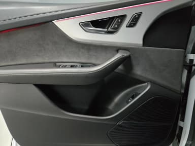 Q8 (4M)