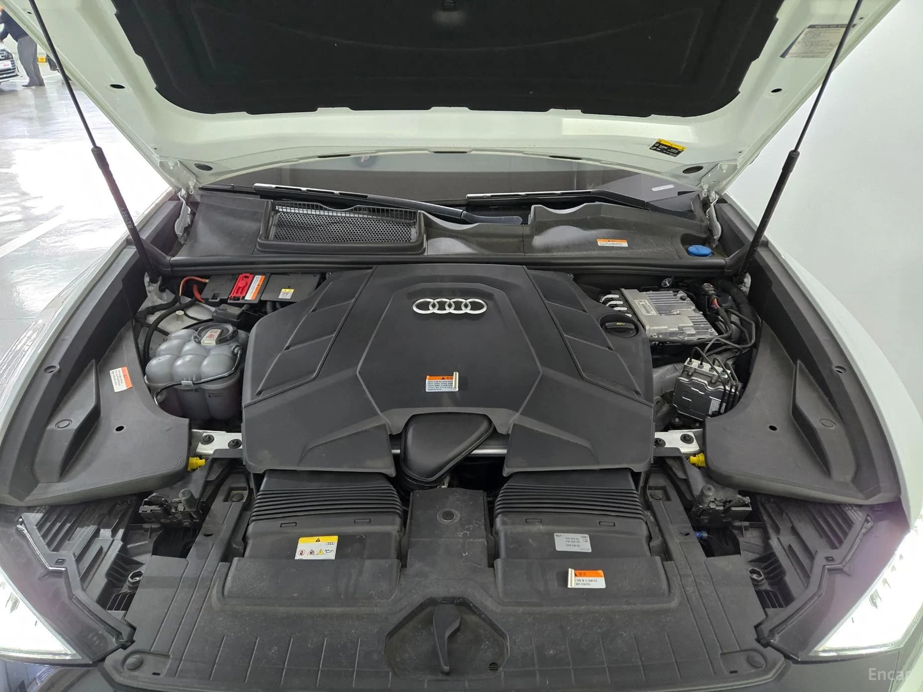Q8 (4M)