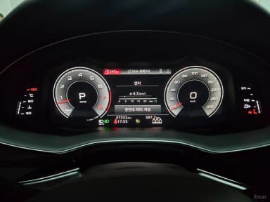 Q8 (4M)