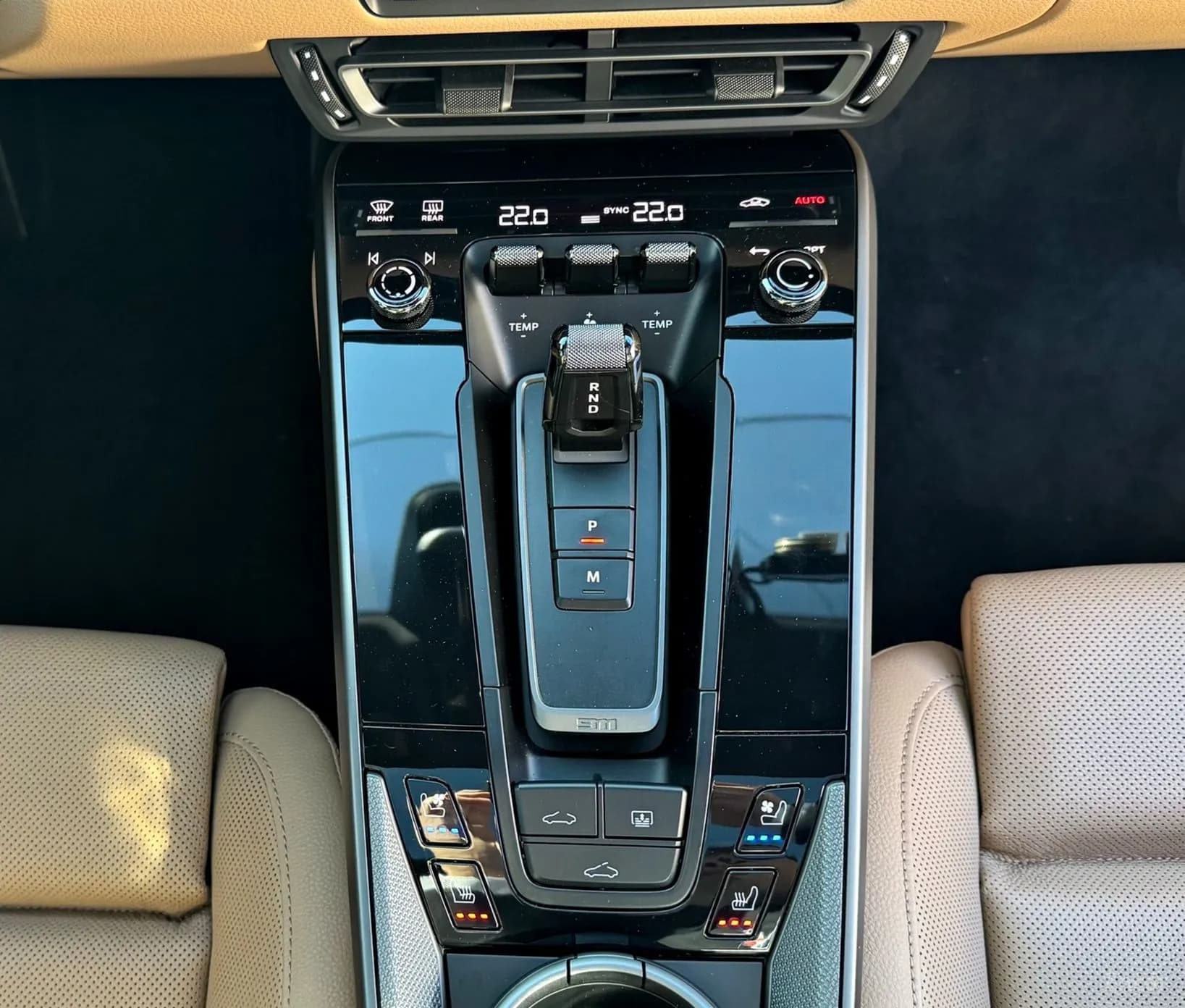 911 (992)