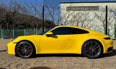 911 (992)