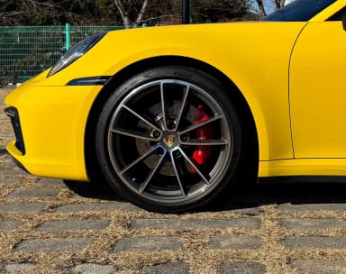911 (992)