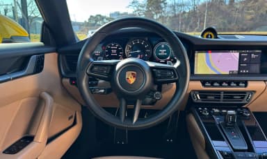 911 (992)
