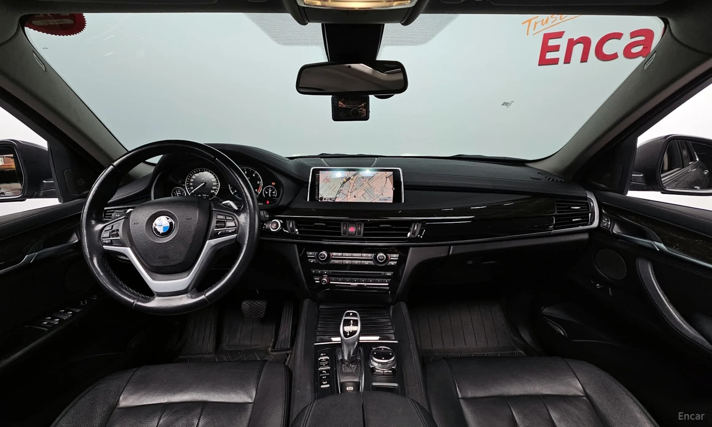 X6 (F16)