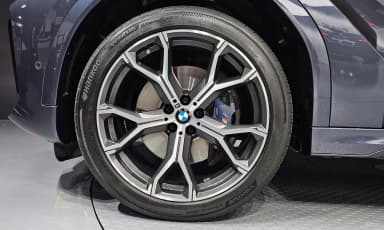 X6 (G06)