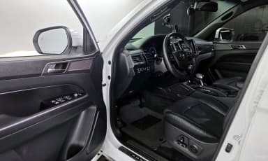 Rexton Sports Khan
