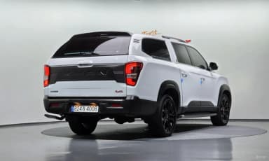 Rexton Sports Khan