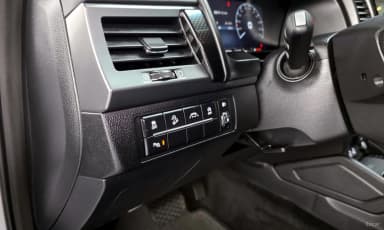 Rexton Sports Khan