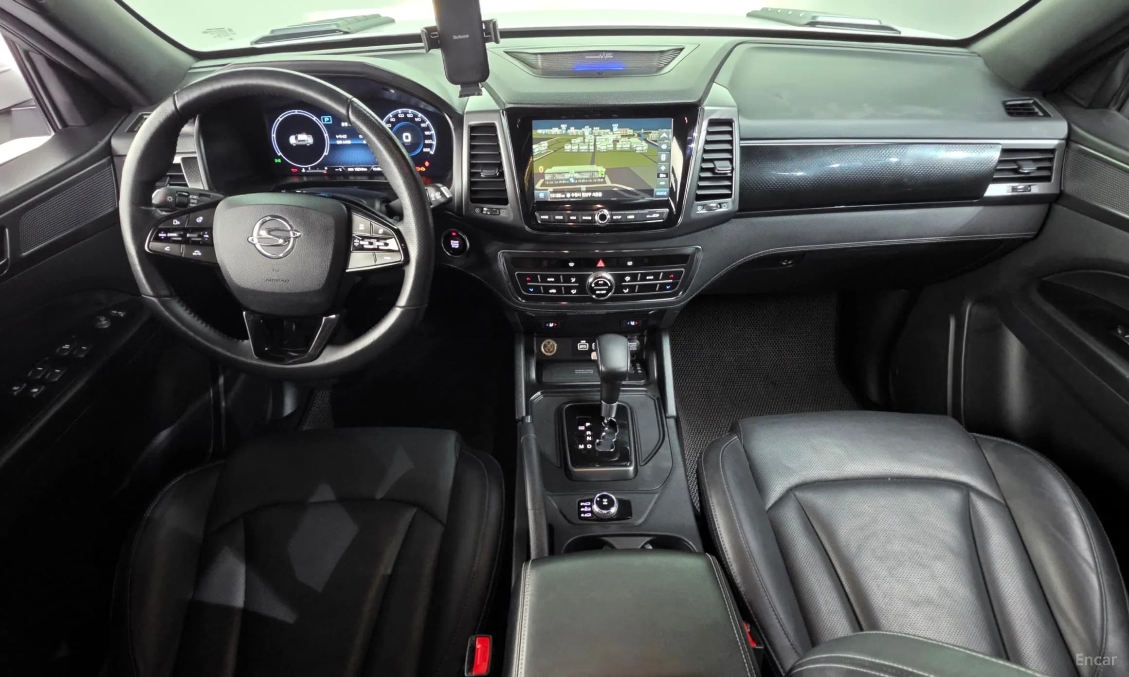 Rexton Sports Khan