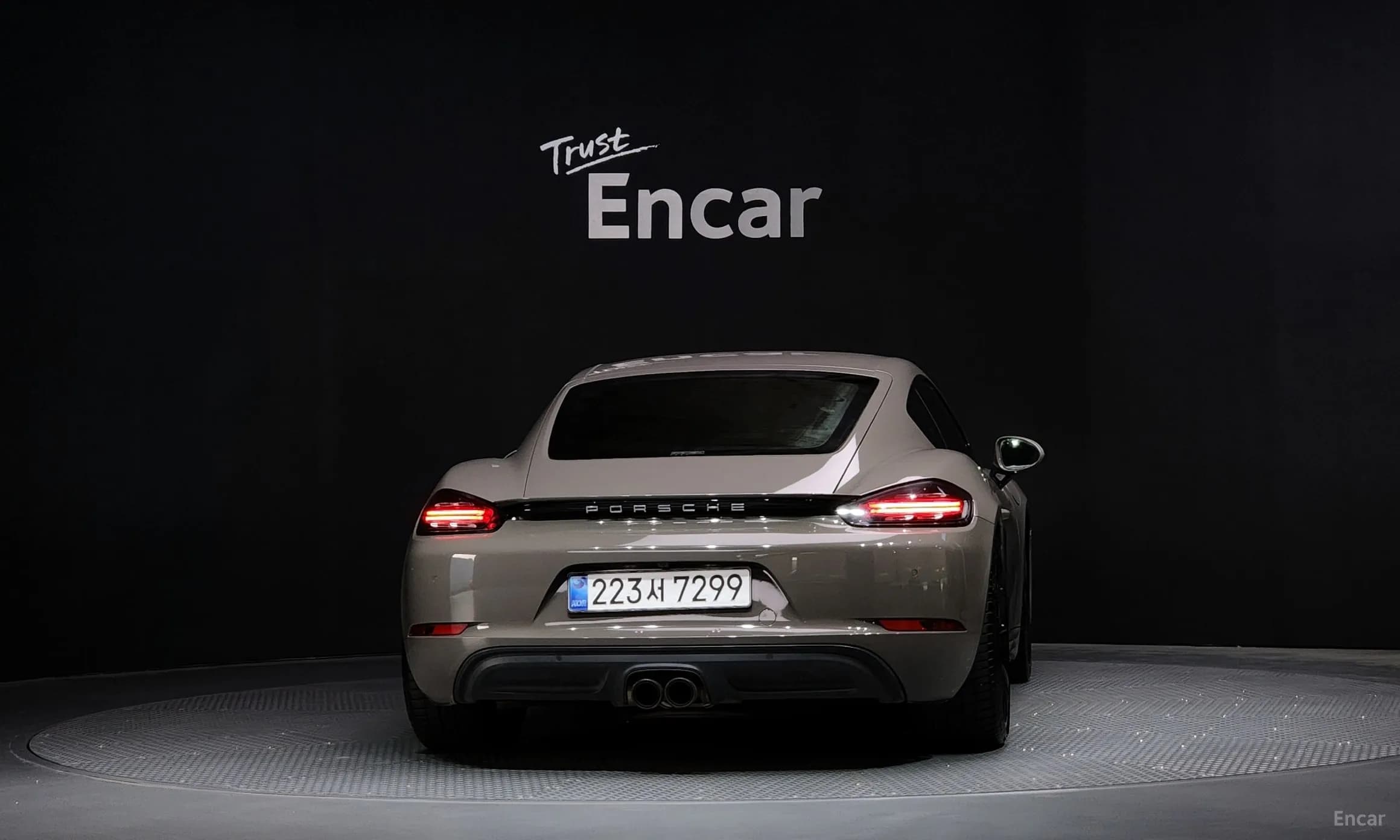 718 Cayman