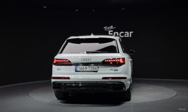 Q7 (4M)