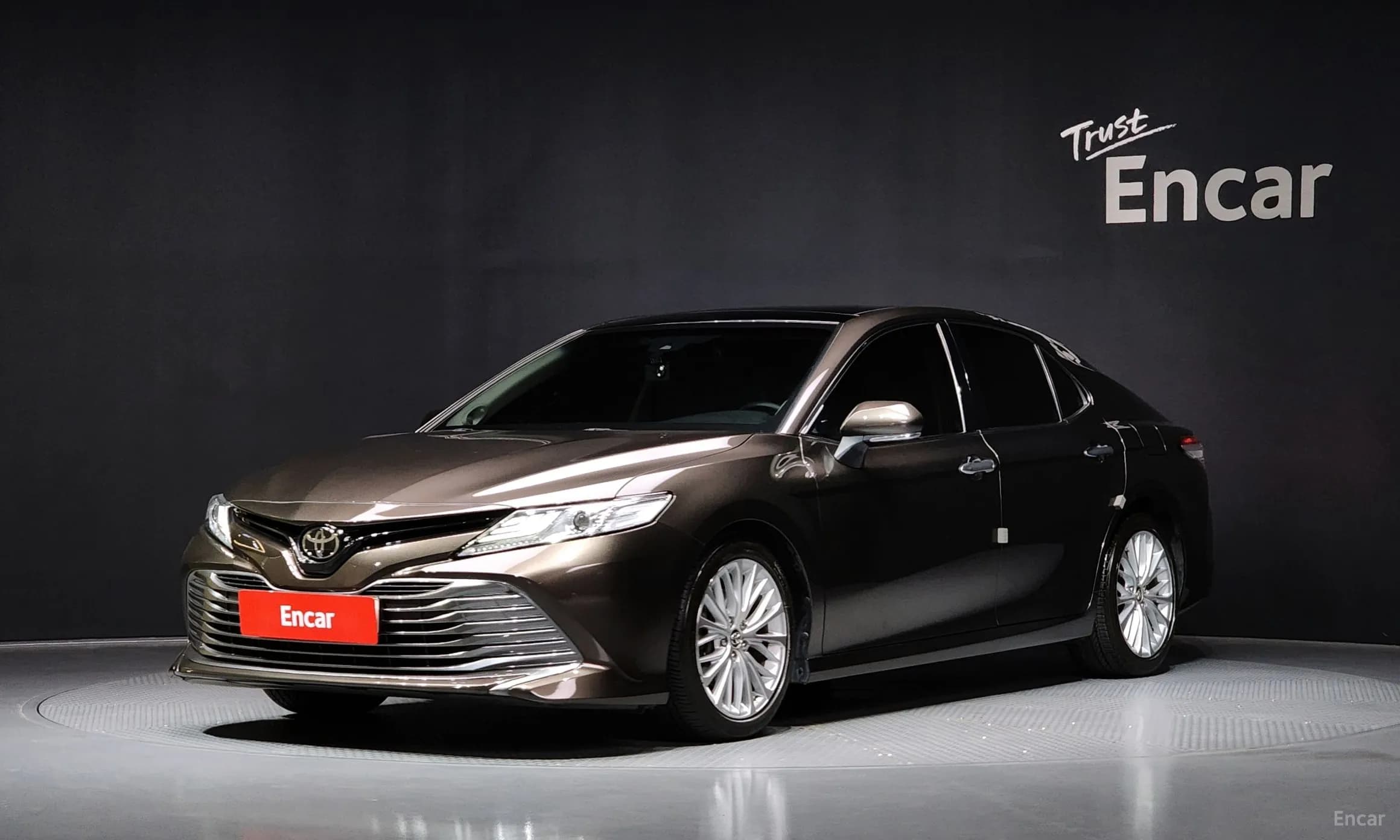 Camry (XV70)